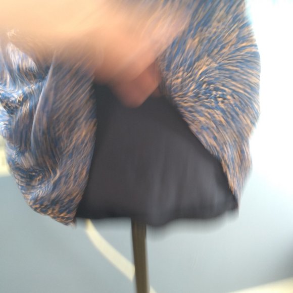 Forever 21 Tunic style top - Picture 6 of 7